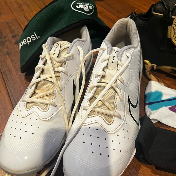 Baseball Apparel Bundle - Picture 3 of 16